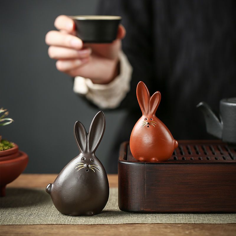 Home Office Feng Shui - ของตกแต่งโต๊ะชาทำจากดินเผาซีชา รูปกระต่ายน่ารัก งานแฮนด์เมด เสริมมงคลตามหลักฮวงจุ้ย เหมาะสำหรับตกแต่งบ้าน สำนักงาน