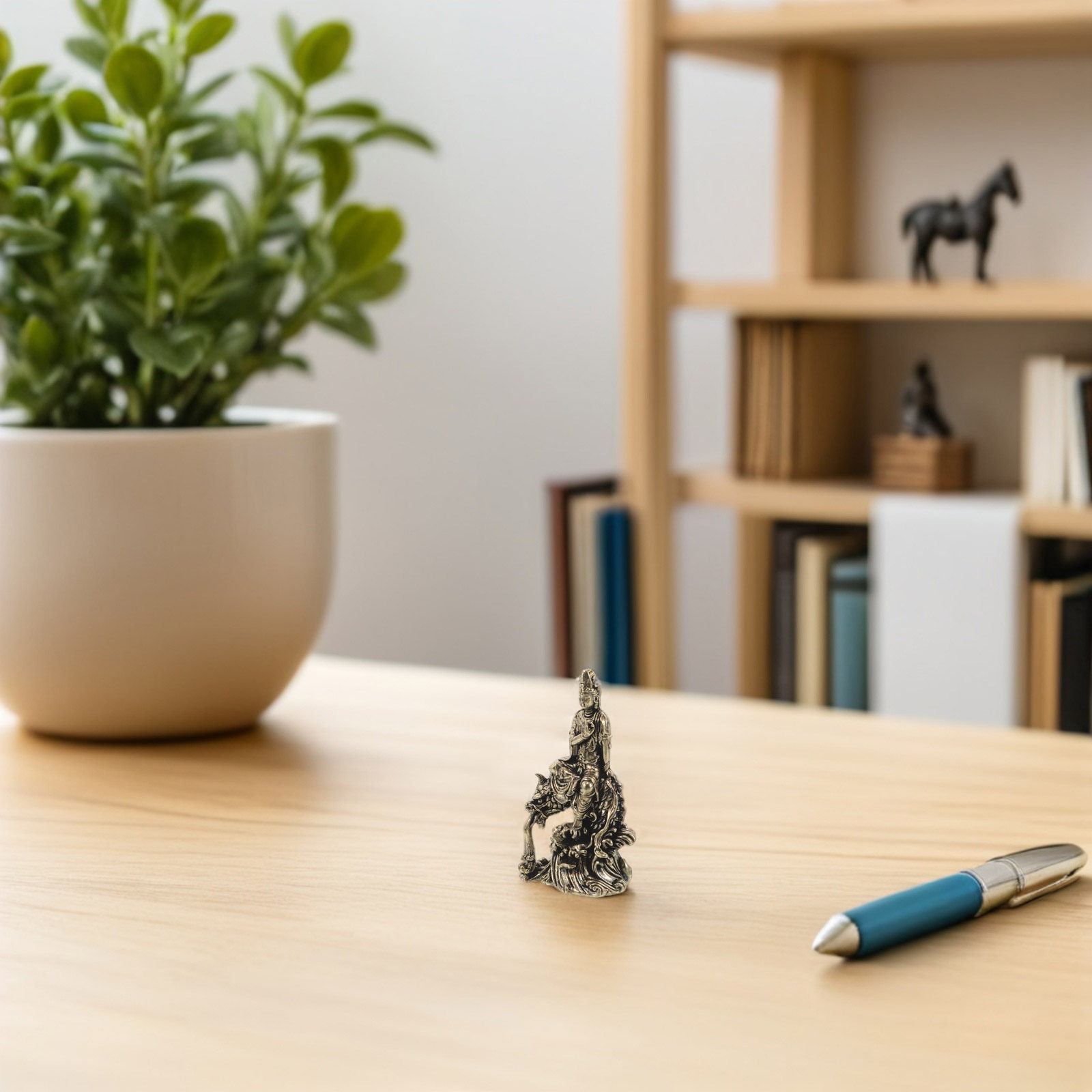 Home Office Feng Shui - รูปปั้นพระโพธิสัตว์กวนอิมทองเหลืองสีเหลืองวินเทจ รูปปั้นพระพุทธรูปนั่งสมาธิ ของตกแต่งเสริมฮวงจุ้ยเสริมโชคลาภสำหรับสำนักงานและบ้าน